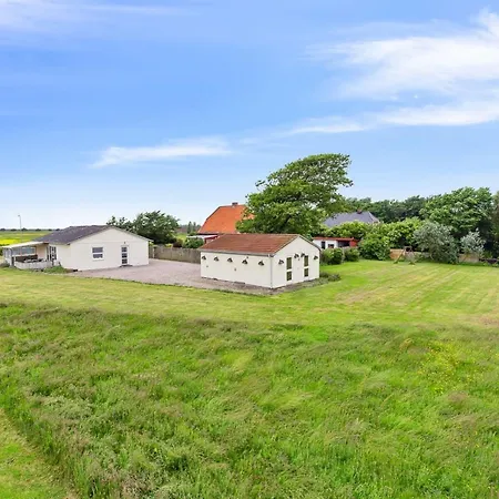 Janin - 400m From The Sea By Interhome *